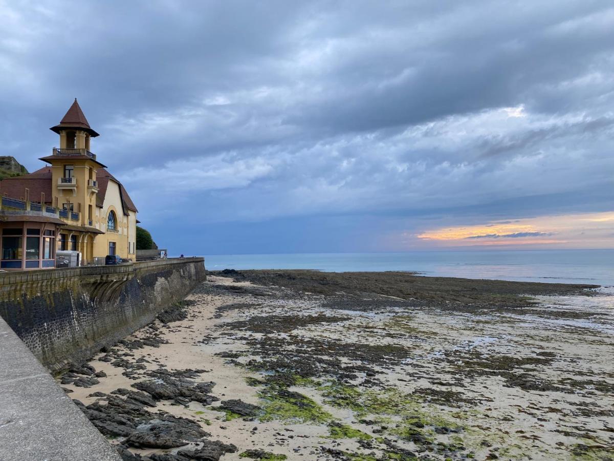 Centre Ville Granville A 50M De La Mer - Ancv Accepte Exterior foto